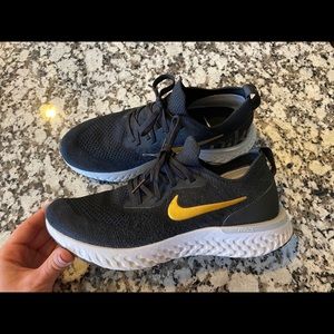 Nike Epic React Flyknit 8.5